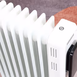 HOMCOM 2000W Oil Filled Radiator Heater w/ 3 Heat Settings Remote Control White