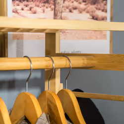 HOMCOM Bamboo Coat Rack w/ Hooks Hanging Rail and Storage Shelf for Entryway - Additional view 6