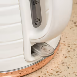 HOMCOM Kettle and Toaster Set 1.7L Rapid Boil Kettle & 4 Slice Toaster White - Additional view 6