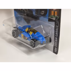 Hot Wheels 2 Jet Z HW Dream Garage 1:64 Scale GHD99D521 B12