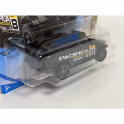 Hot Wheels Chrysler Pacifica Baja Blazers 1:64 Scale GHD84D521 B12