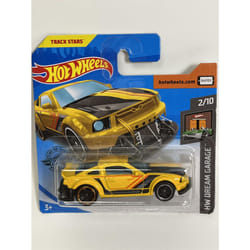 Hot Wheels 2005 Ford Mustang HW Dream Garage 1:64 Scale GHC22D521 B13