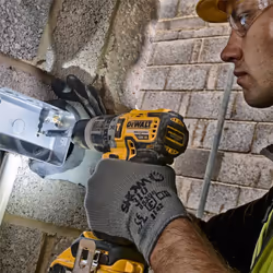 Dewalt DCD796N 18v XR Li-Ion Brushless Compact Combi Hammer Drill + 25PC Bit Set