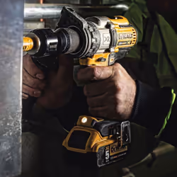 Dewalt DCD996P1 18v XR 3 Speed Brushless Combi Hammer - 1 x 5.0ah Battery