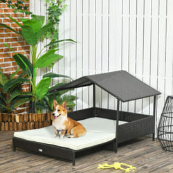 PawHut Extendable Rattan Dog House w/ Water-Resistant Roof - Cream