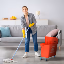 HOMCOM 20L Mop Bucket with Wringer Handle on Wheels for Floor Cleaning Red