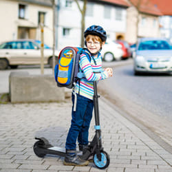 HOMCOM Folding Electric Scooter with Rear Wheel Brake, Sky Blue