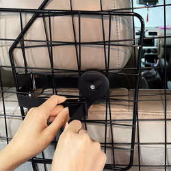 PawHut Dog Guard for SUVs, Vehicles, Vans, Car Barrier with Adjustable Width - Additional view 8