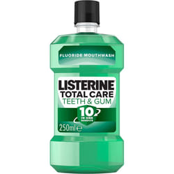 Listerine Teeth & Gum Defence Mouthwash 250ml