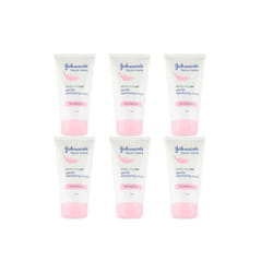 Johnson's Daily Essentials Gentle Exfoliating Wash 150ml (Pack of 6)