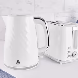 Swan Windsor Kitchen Set, 1.7L Fast Boil Kettle & 4 Slice Toaster, White, SK14611WHT & ST14071WHT - Additional view 6