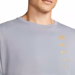 Nike Sportswear Mens Standard Issue T Shirt - S