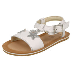 Girls Clarks Star Detailed Strappy Sandals Finch Summer T - White, UK 7 Infant