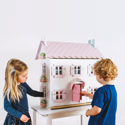 Le Toy Van Sophie's Wooden dollhouse