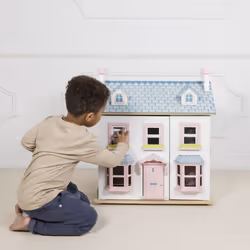 Le Toy Van Mayberry Manor dollhouse
