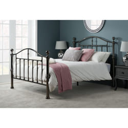 Vetle King Bed