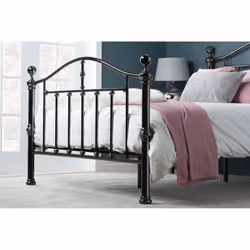 Vetle King Bed - Additional view 5