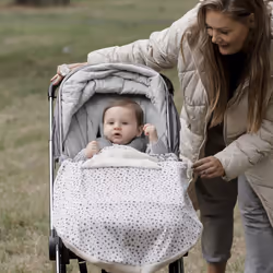 Baby Travel Blanket | Lightweight, Attaches to Pushchair, Pram, Baby Carrier, Car Seat | Soft & Cosy Fleece with Hand and Feet Pouches | Ideal for