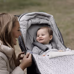 Baby Travel Blanket | Lightweight, Attaches to Pushchair, Pram, Baby Carrier, Car Seat | Soft & Cosy Fleece with Hand and Feet Pouches | Ideal for