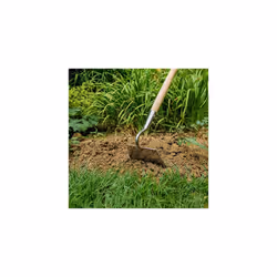 Stainless Steel Long Handled Draw Hoe 100% FSC - Additional view 4