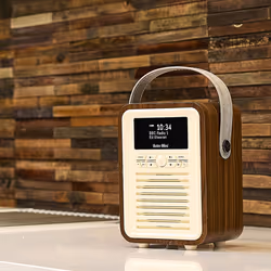 VQ Retro Mini â Walnut â DAB/DAB+ Digital & FM Radio with Bluetooth