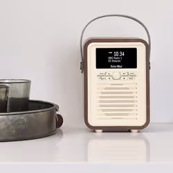 VQ Retro Mini â Walnut â DAB/DAB+ Digital & FM Radio with Bluetooth