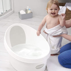 Shnuggle Toddler Bath - White with Light Grey Backrest