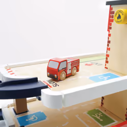 Le Toy Van TV453 children's toy figure
