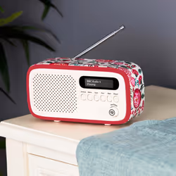 VQ Dexter â Cath Kidston Strawberry Garden â DAB/DAB+ Digital & FM Radio