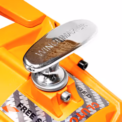 13,500lb 'SL' 24V Winch. No Rope, No Fairled.