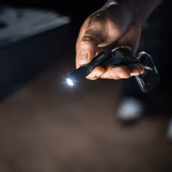 NEBO COLUMBO KEYCHAIN Black Hand flashlight