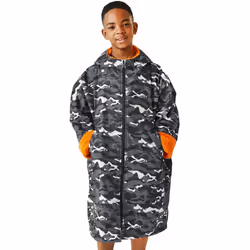 Regatta Kids Spirit Of Adventure Hooded Waterproof Warm Drying Changing Robe - 5-9 Yrs, Black Camo