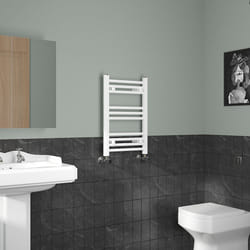 NRG Straight Central Heating Towel Rail Bathroom Heated Rad Radiators Ladder Warmer - 600x400mm, White