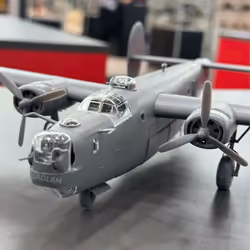 Airfix A09010 Consolidated B-24H Liberator 1:72 Model Kit