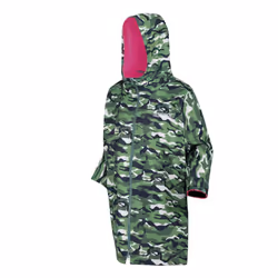 Regatta Childrens/Kids Camouflage Waterproof Changing Robe - 5-9 Years, Cactus Green/Pink Potion