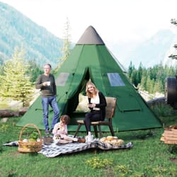 Outsunny 6-7 Person Large Family Party Camping Tent W/ Carrying Bag, Green