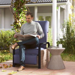 Outsunny Rattan Garden Recliner Chair Sun Lounger w/ Side Tray - Blue