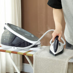 HOMCOM Steam Generator Iron, Large Water Tank, Smart ECO Mode, Self-Cleaning