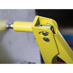 Bluespot Tools Hand Rivet Gun + 60 Rivets