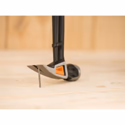 Fiskars Isocore General Use Hammer 570g (20oz)