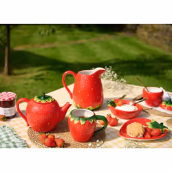 The Cottage Garden Jug - Strawberry