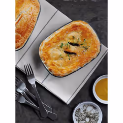 FALCON ENAMEL PIE DISH OBLONG BAKE STEAK PUDDING - 32cm