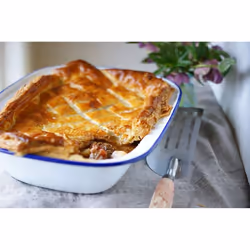 FALCON ENAMEL PIE DISH OBLONG BAKE STEAK PUDDING - 24cm