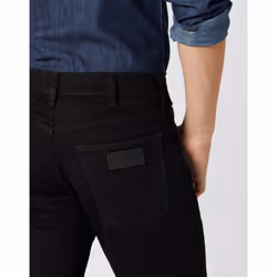 Wrangler Greensboro Black Valley Regular Fit - 30W/32L