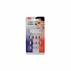 False nails support France woman