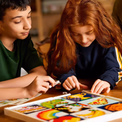 LEGO 21226 Art: Project - Create Together Set  Canvas Wall D?cor  Collaborative Creative Activity  Xmas Gift Idea for Kids  Adults  Families  Mosaic C