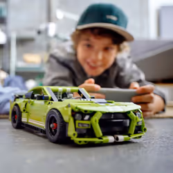 LEGOÂ® Technic 42138  Ford Mustang Shelby GT500 | Moving Car Model - Additional view 4