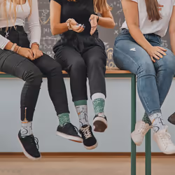 SPOX SOX - 1 Pack Unisex Mismatched Novelty Odd Socks - Back 2 School - 7-10 UK, Back 2 School
