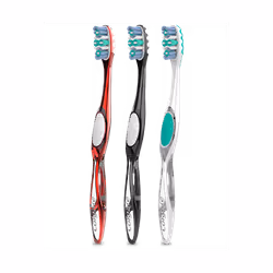 4pc Colgate Toothbrush 360 Optic White Medium Helps Remove Stains