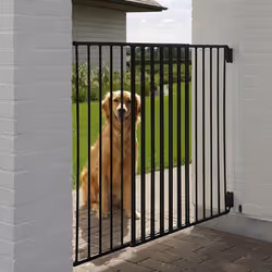 Outdoor Extendable Dog Gate Barrier